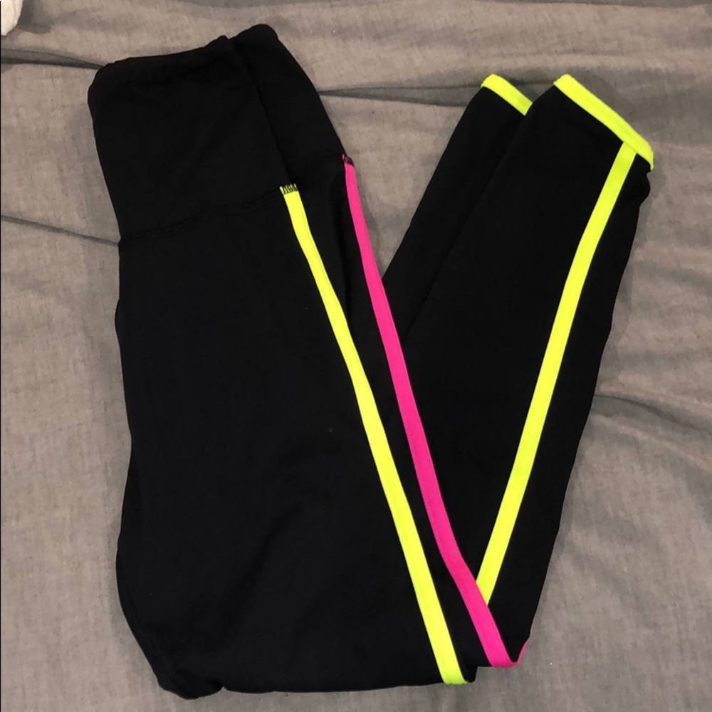 🤎 Neon striped leggings
